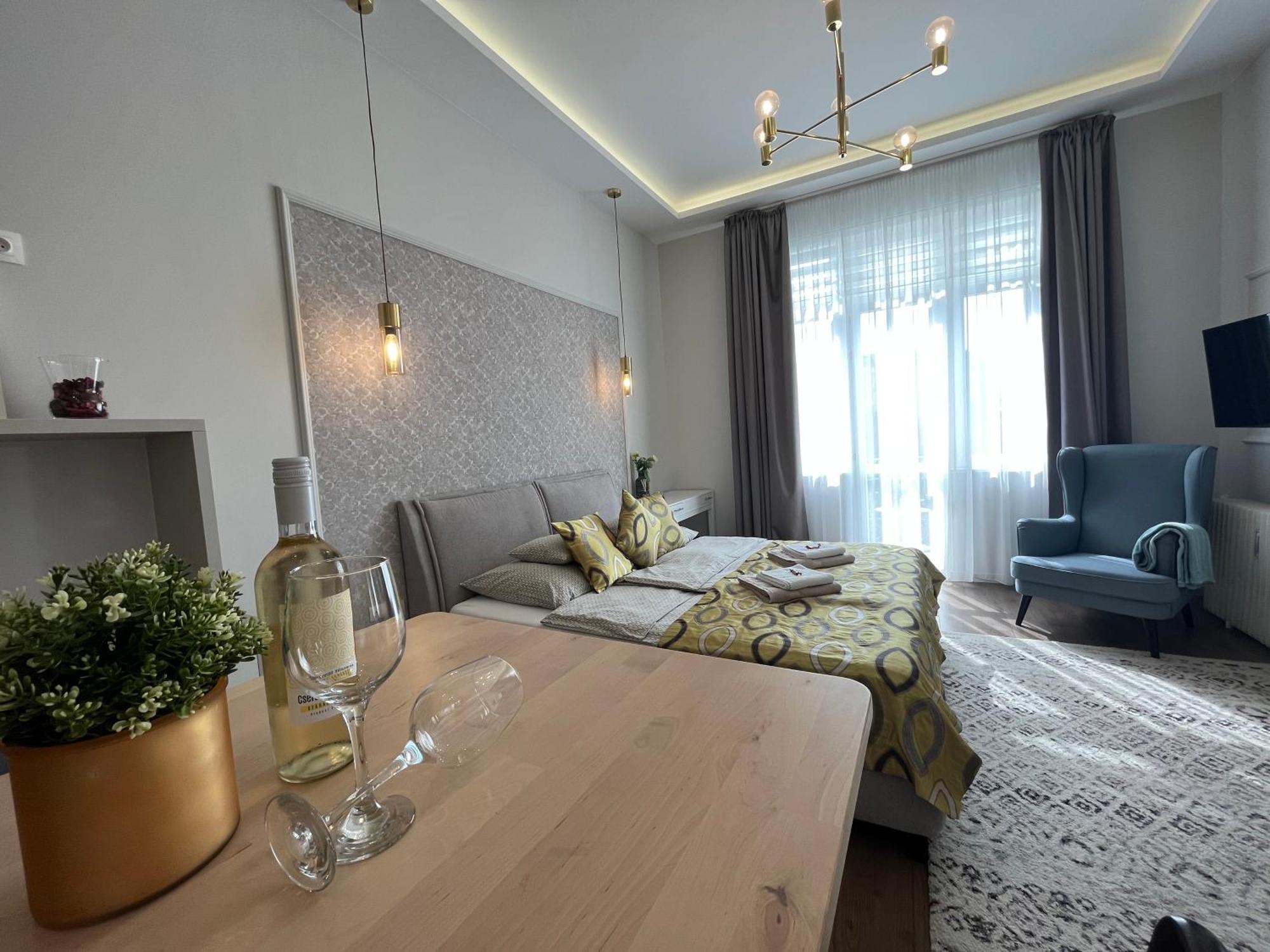 Visit Debrecen Apartman Apartment Bagian luar foto