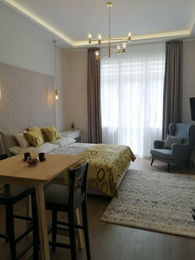 Visit Debrecen Apartman Apartment Bagian luar foto